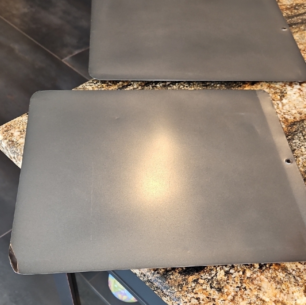AirPerfect 2-pack nonstick insulated Cookie Sheets - Picture 12 of 12